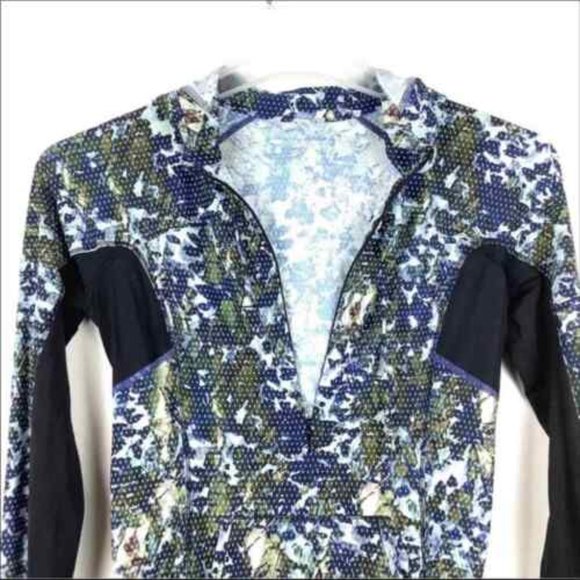 Rare Lululemon Runbeam Hoodie in size 6 - Picture 9 of 9